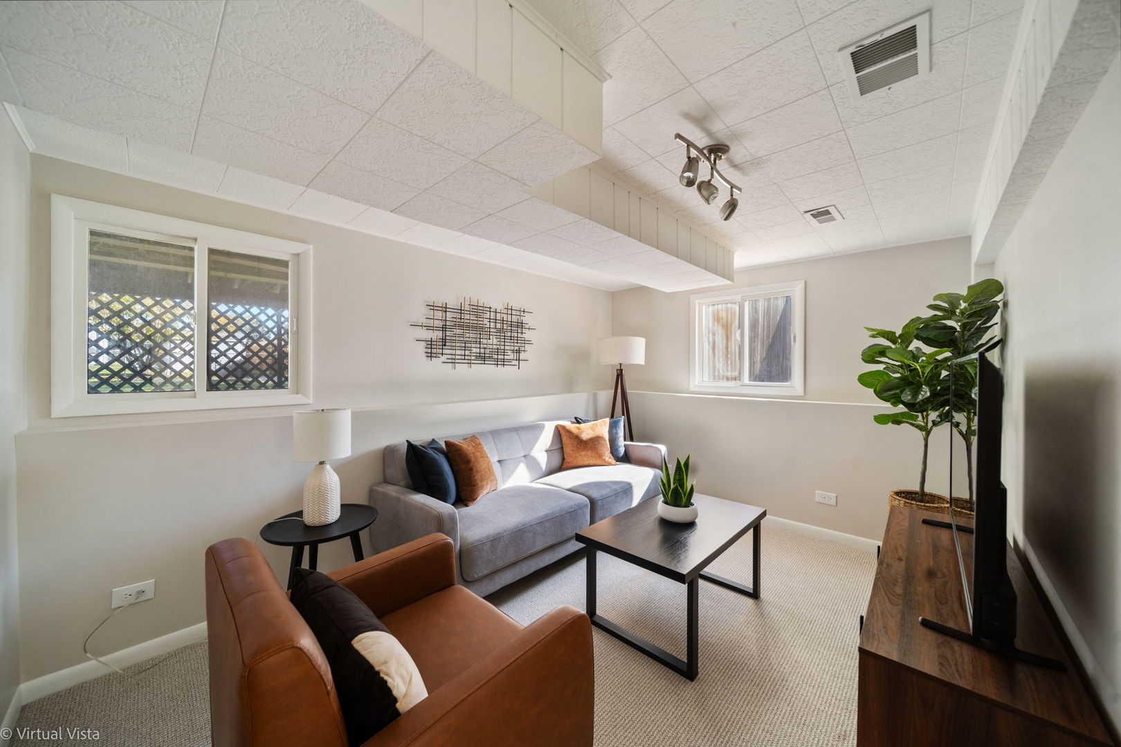 7209 Hawthorne Avenue, Woodridge, IL 60517