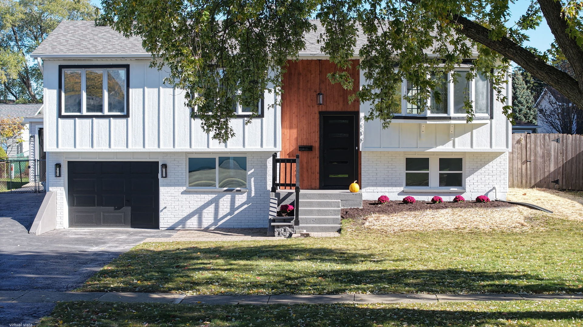 7209 Hawthorne Avenue, Woodridge, IL 60517