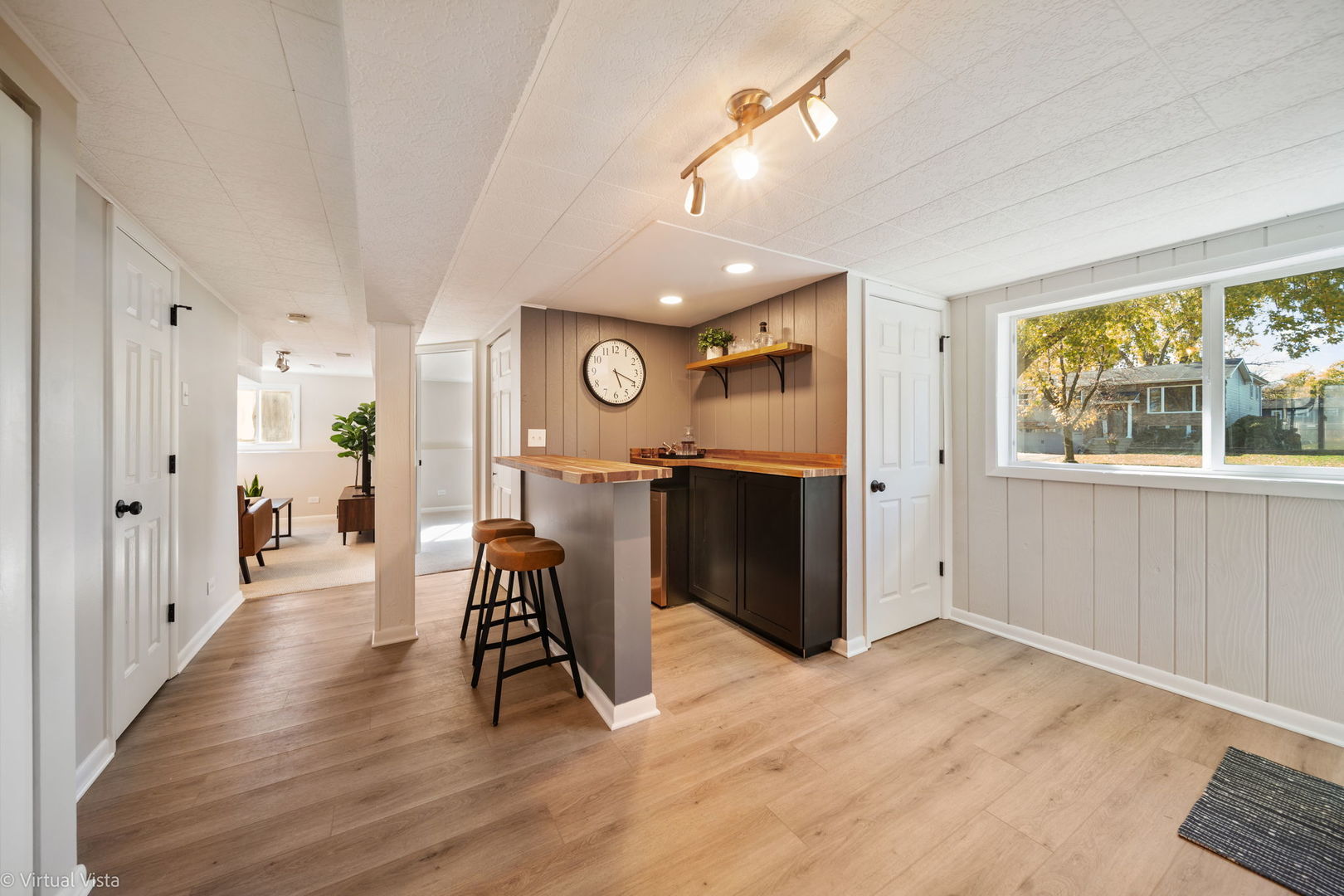 7209 Hawthorne Avenue, Woodridge, IL 60517