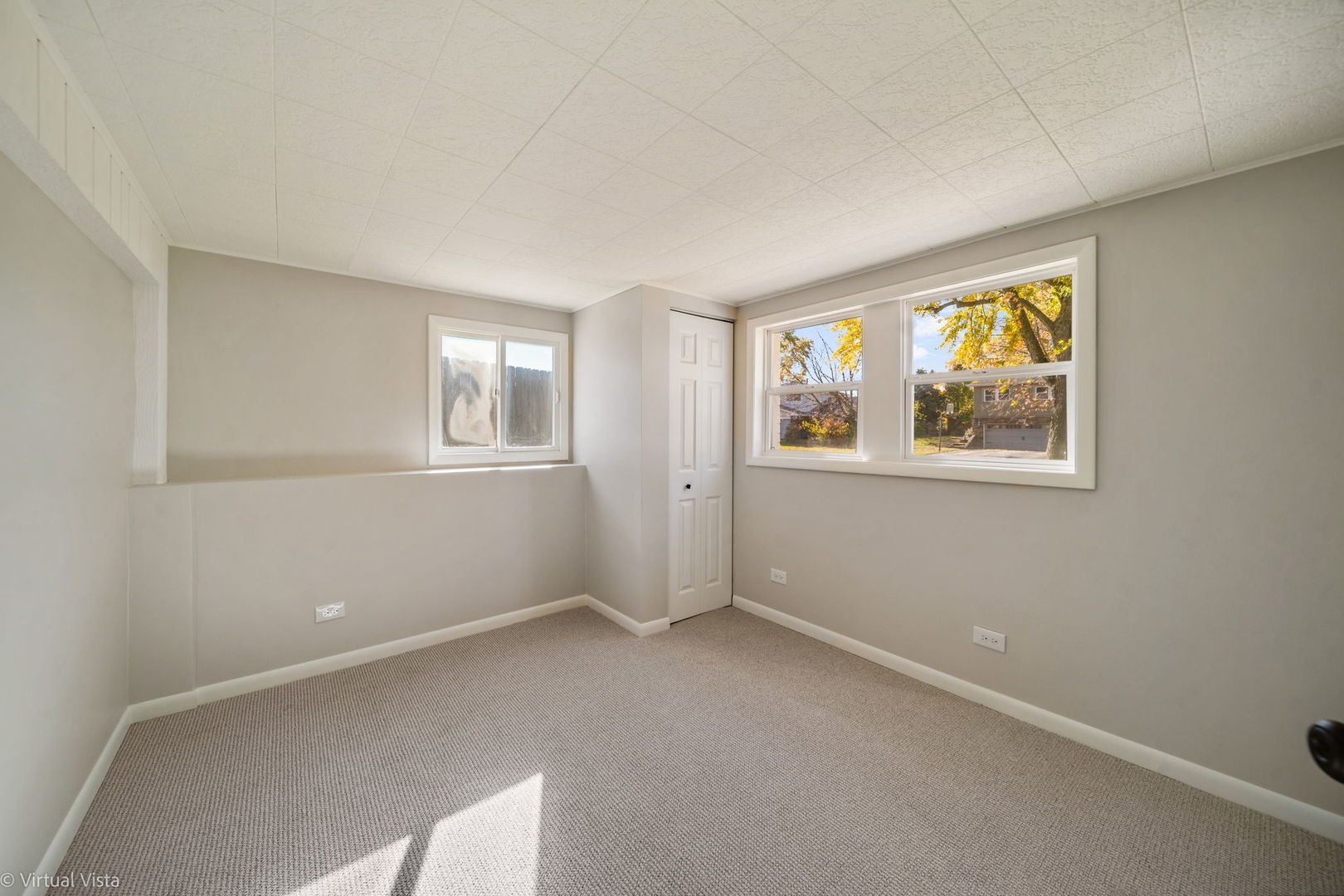 7209 Hawthorne Avenue, Woodridge, IL 60517