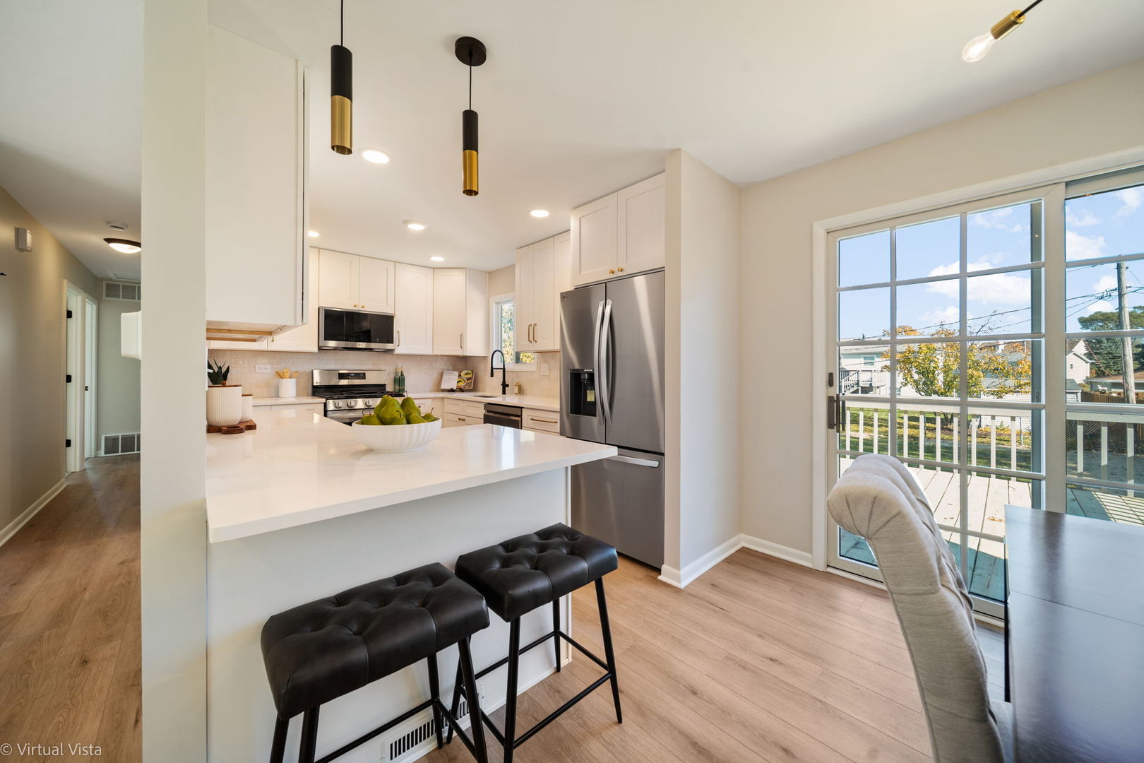 7209 Hawthorne Avenue, Woodridge, IL 60517