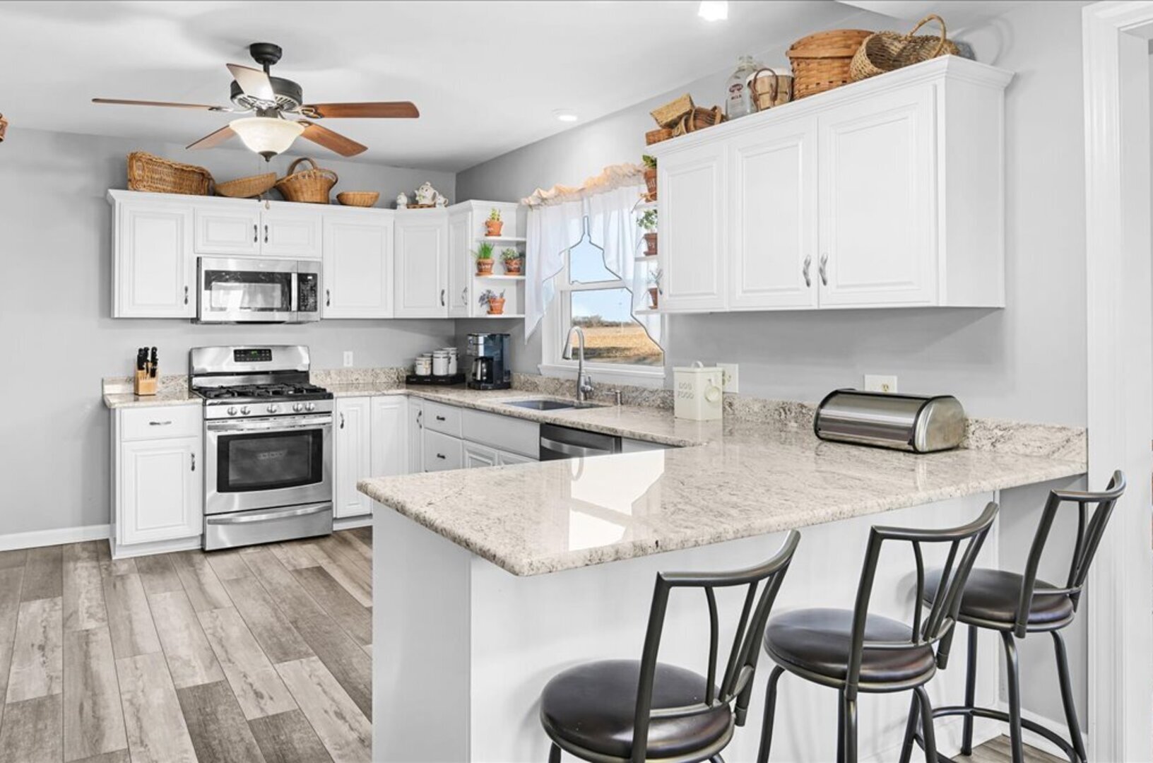 13230 Chicago Road, Somonauk, IL 60552