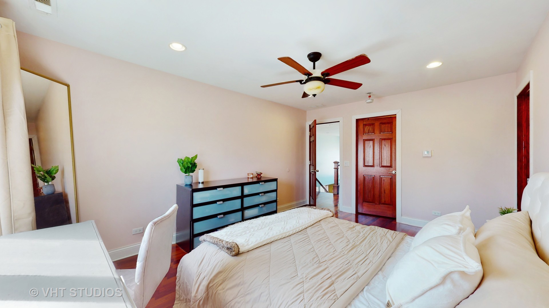 6909 Beckwith Road, Morton Grove, IL 60053