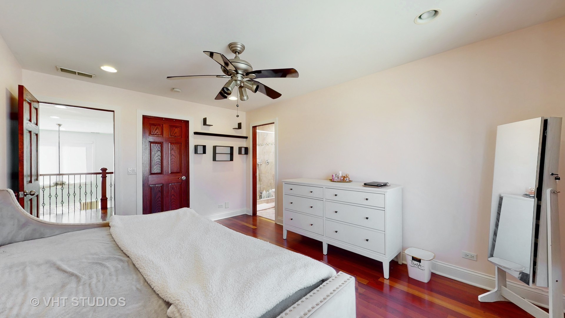 6909 Beckwith Road, Morton Grove, IL 60053