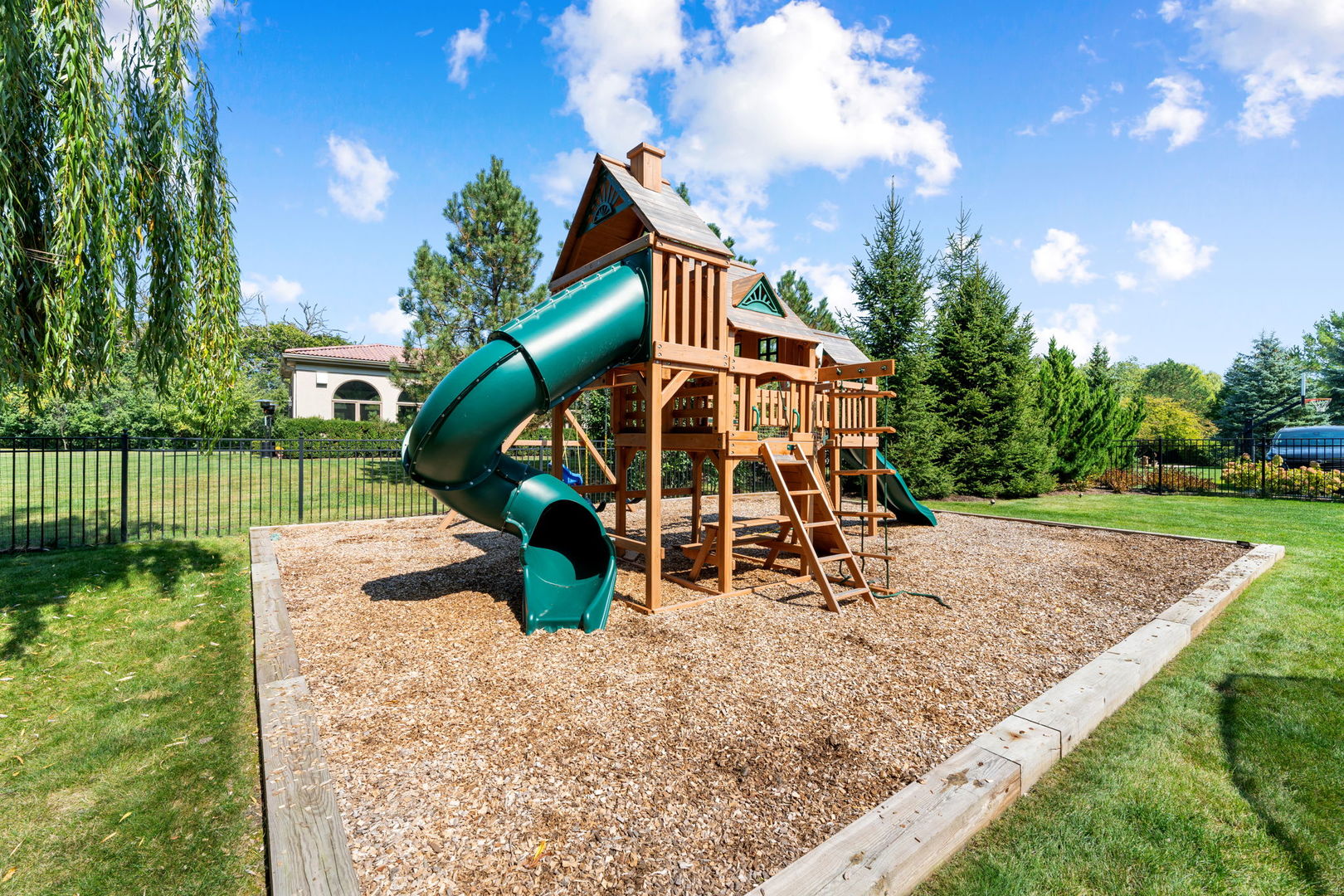 950 Gage Lane, Lake Forest, IL 60045