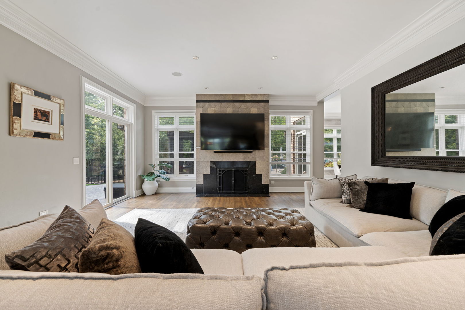 950 Gage Lane, Lake Forest, IL 60045