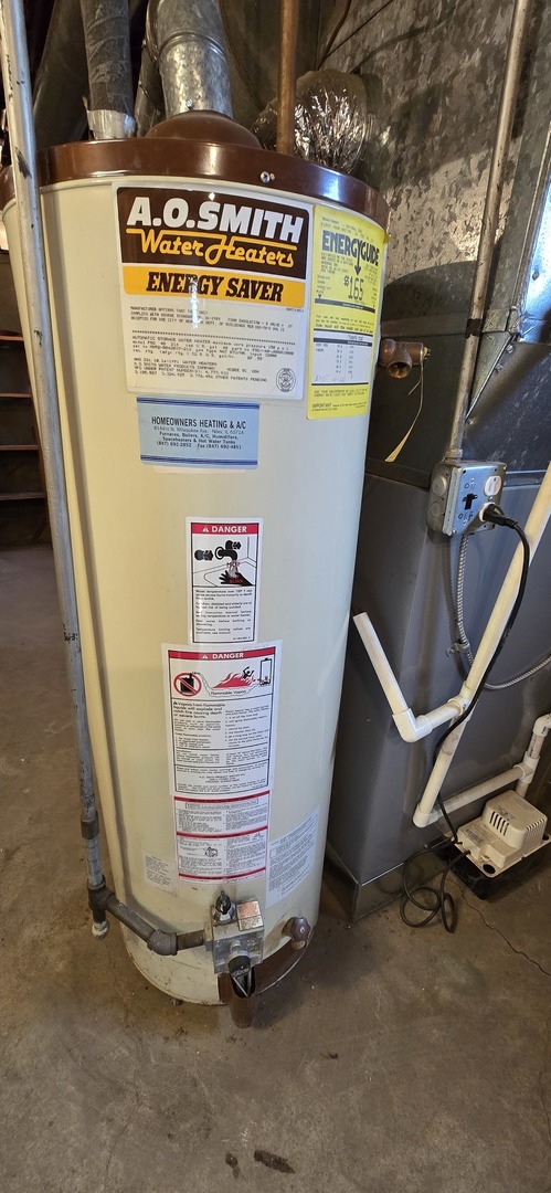 8341 N Osceola Avenue, Niles, IL 60714