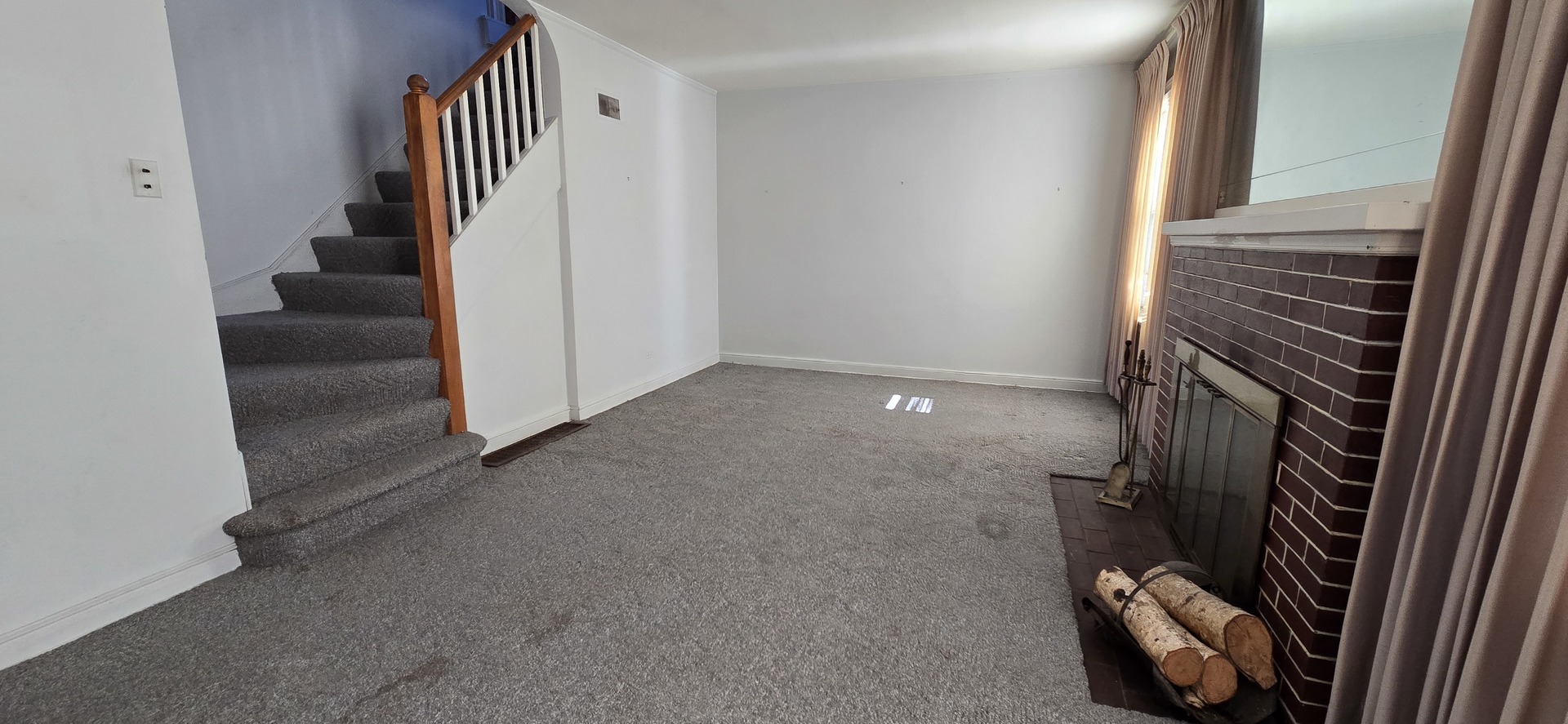 8341 N Osceola Avenue, Niles, IL 60714