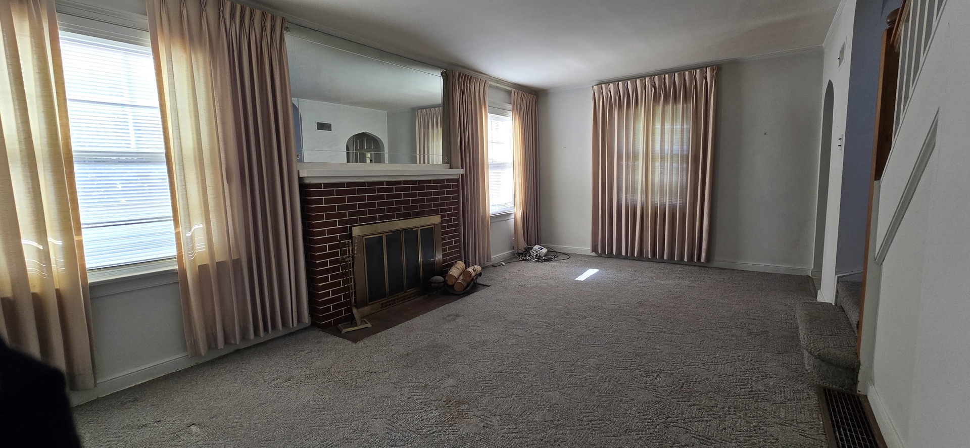 8341 N Osceola Avenue, Niles, IL 60714