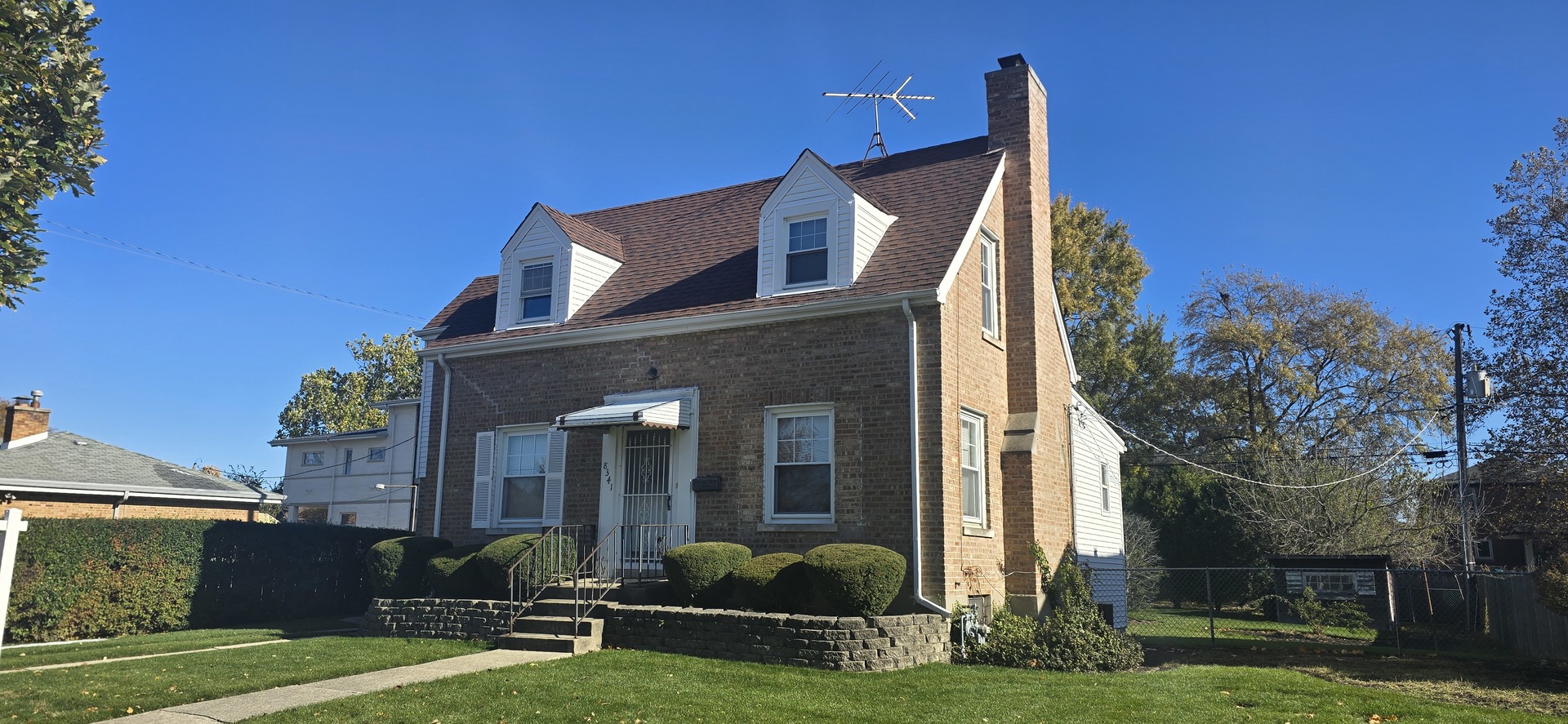 8341 N Osceola Avenue, Niles, IL 60714