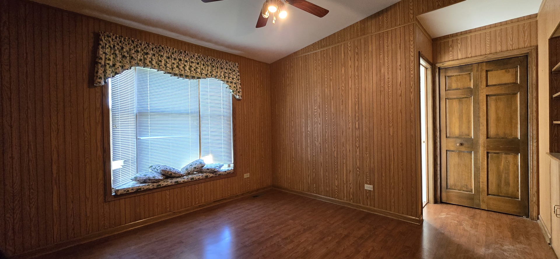 8341 N Osceola Avenue, Niles, IL 60714