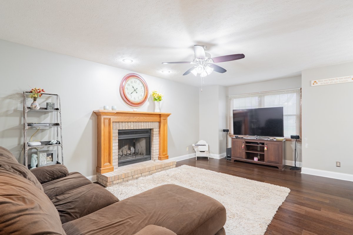 3 Harvest Court, Bloomington, IL 61704