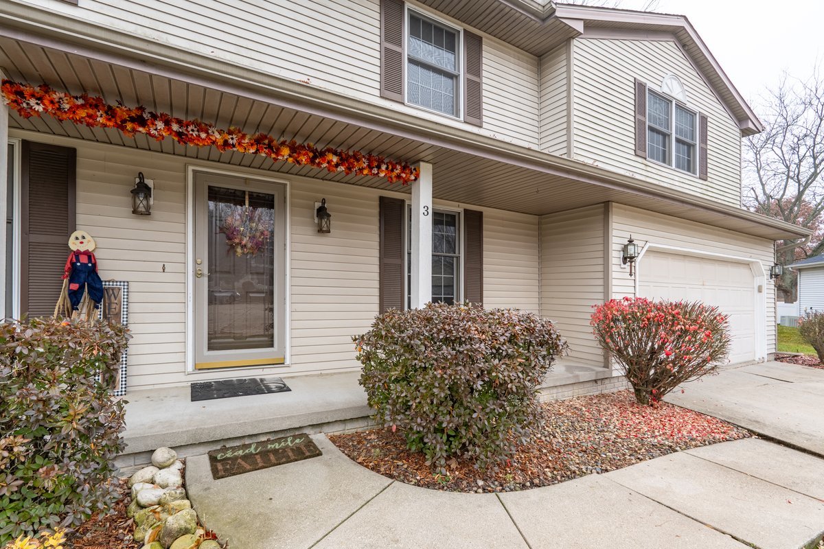 3 Harvest Court, Bloomington, IL 61704