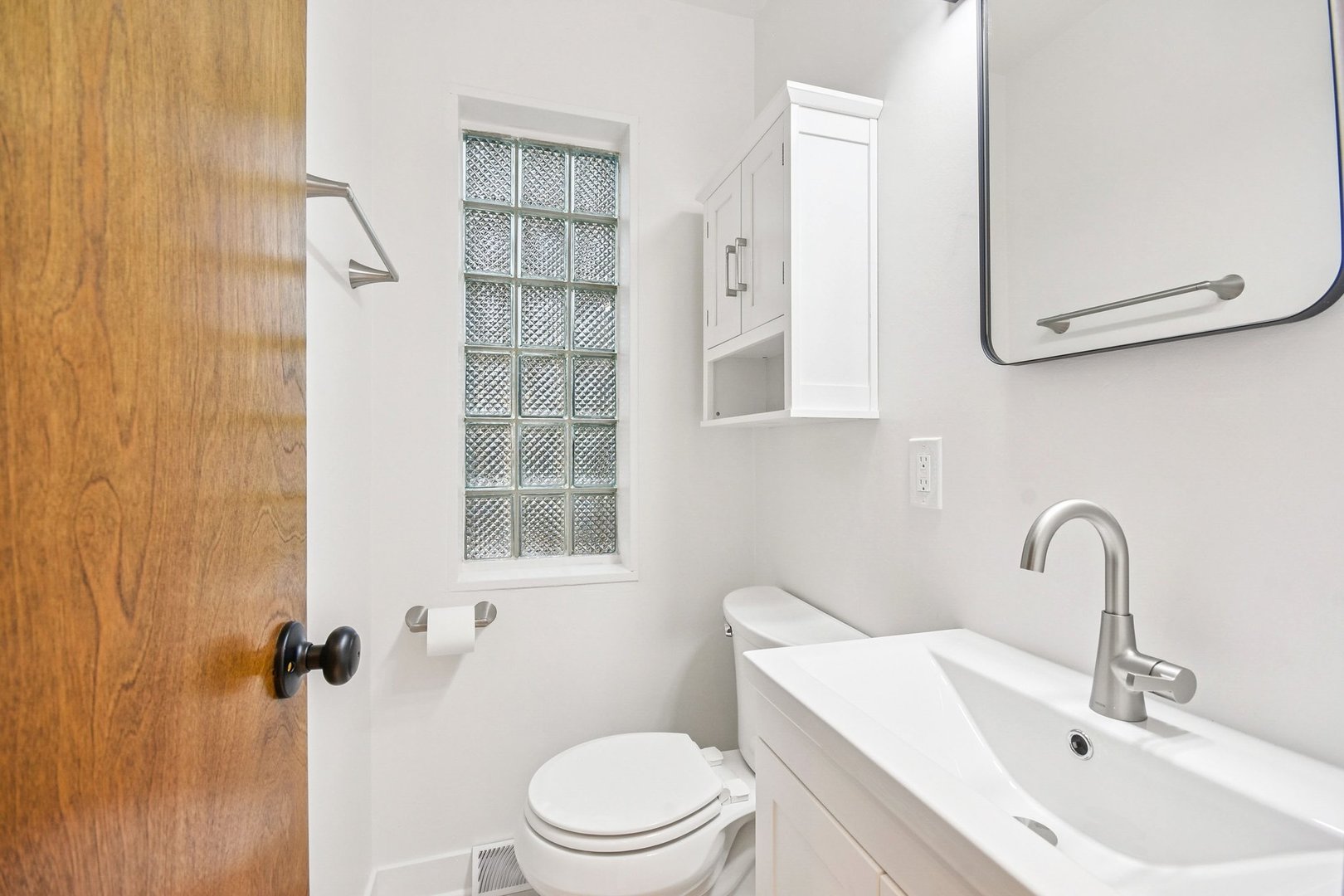 470 E Vallette Street, Elmhurst, IL 60126