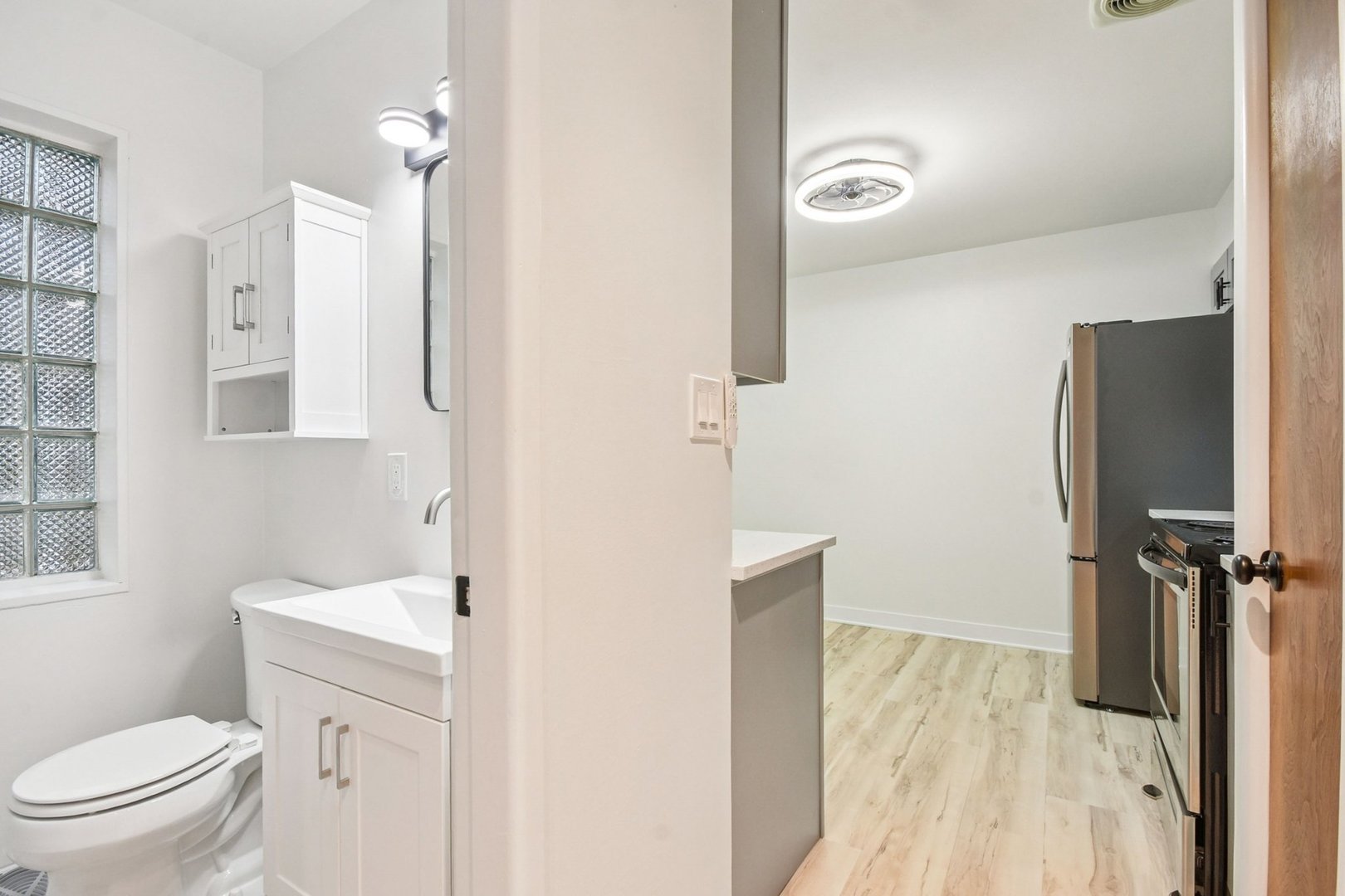 470 E Vallette Street, Elmhurst, IL 60126