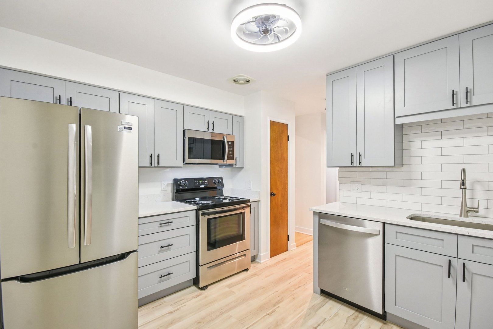 470 E Vallette Street, Elmhurst, IL 60126