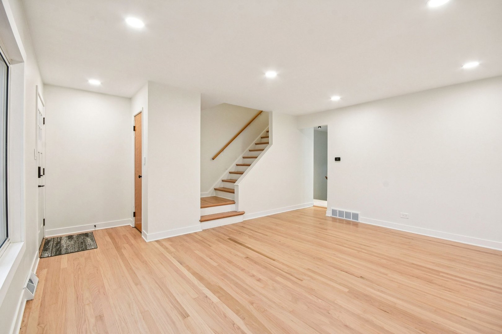 470 E Vallette Street, Elmhurst, IL 60126