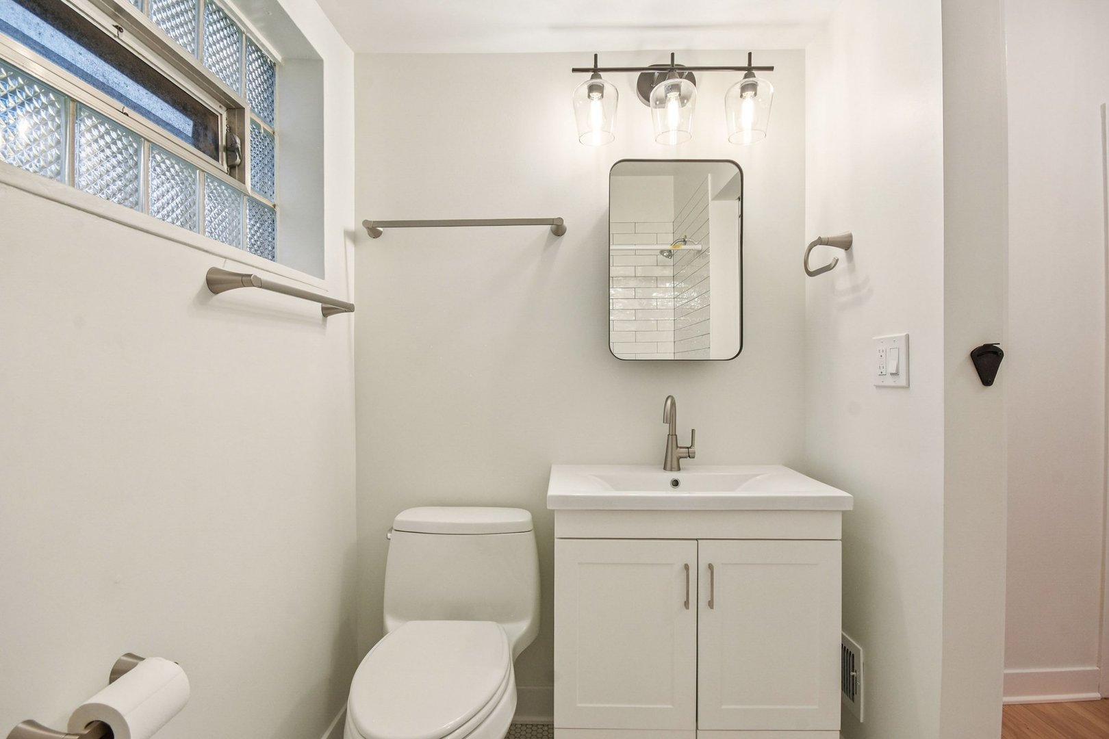 470 E Vallette Street, Elmhurst, IL 60126