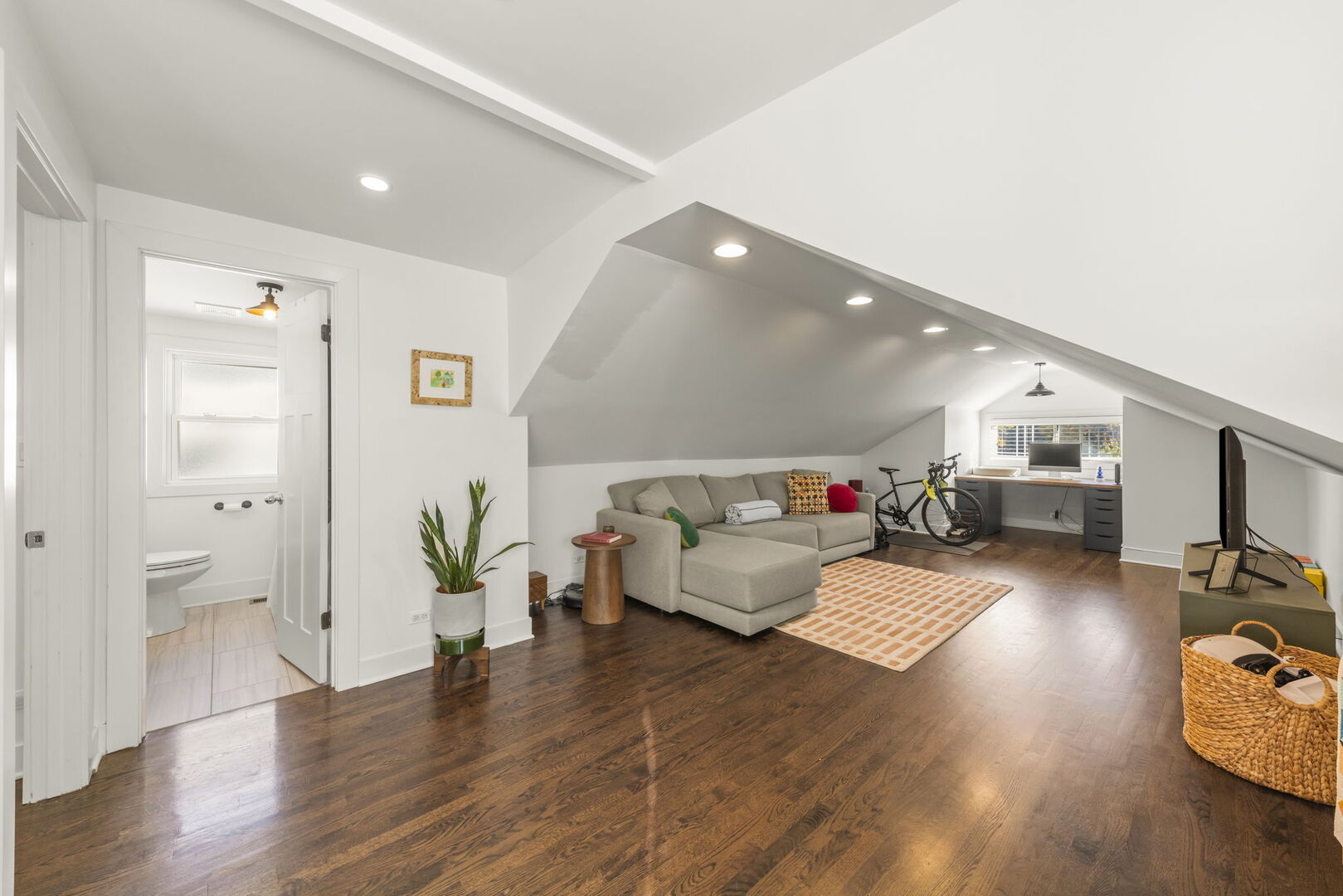 929 Harlem Avenue, Forest Park, IL 60130