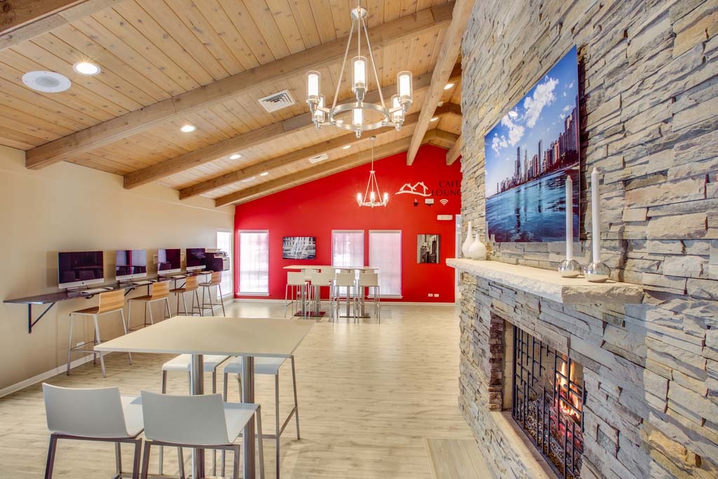 140 Lincoln Oaks Drive #1011, Willowbrook, IL 60527