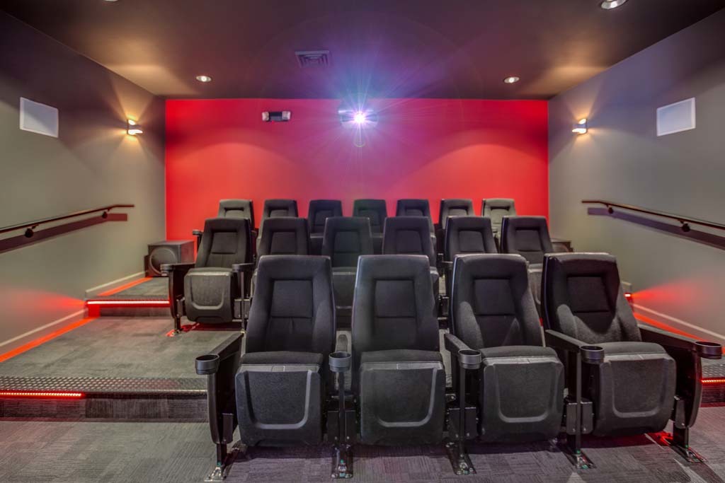 60 Lincoln Oaks Drive #603, Willowbrook, IL 60527