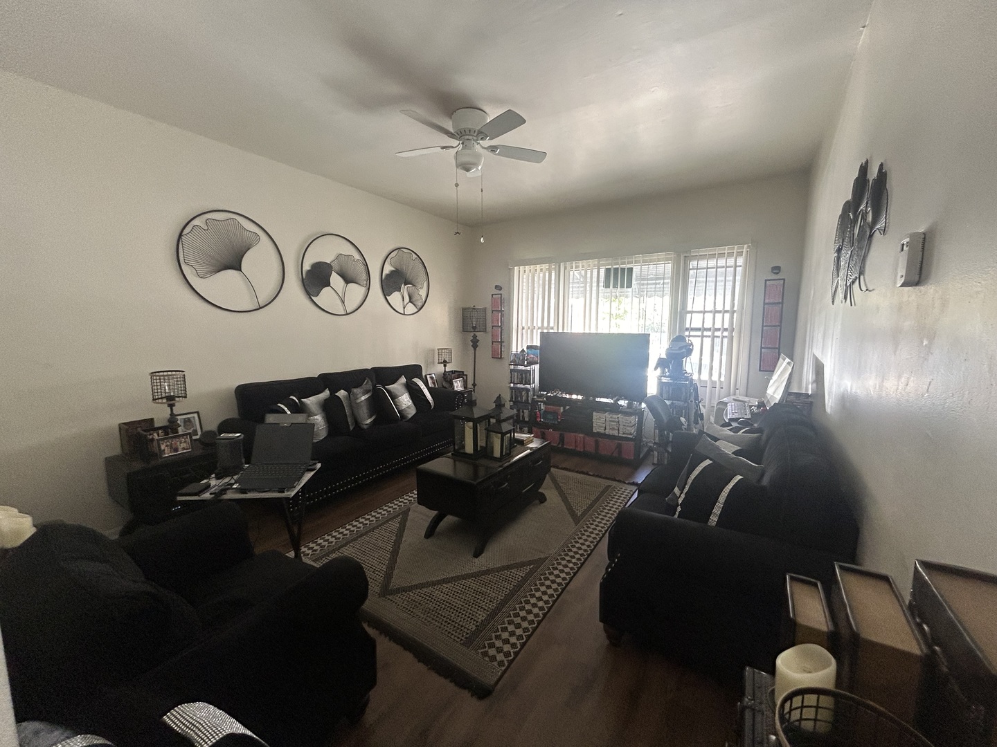 1017 W 19th Street, Chicago, IL 60608