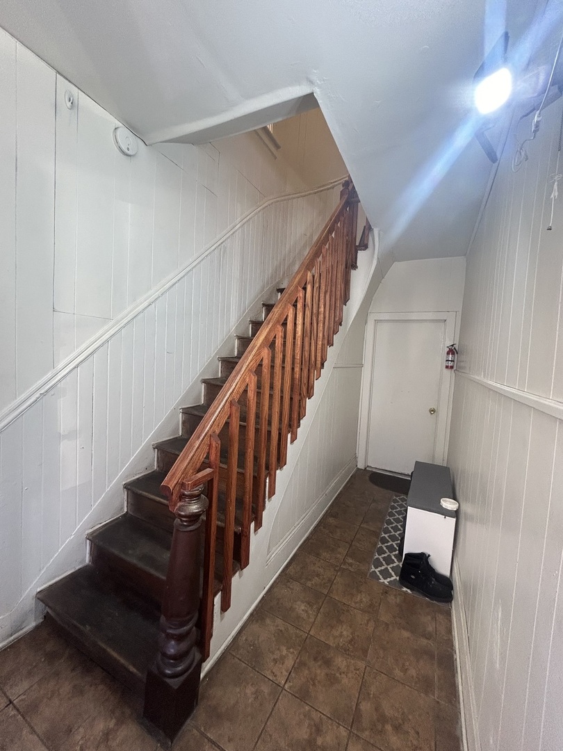 1017 W 19th Street, Chicago, IL 60608