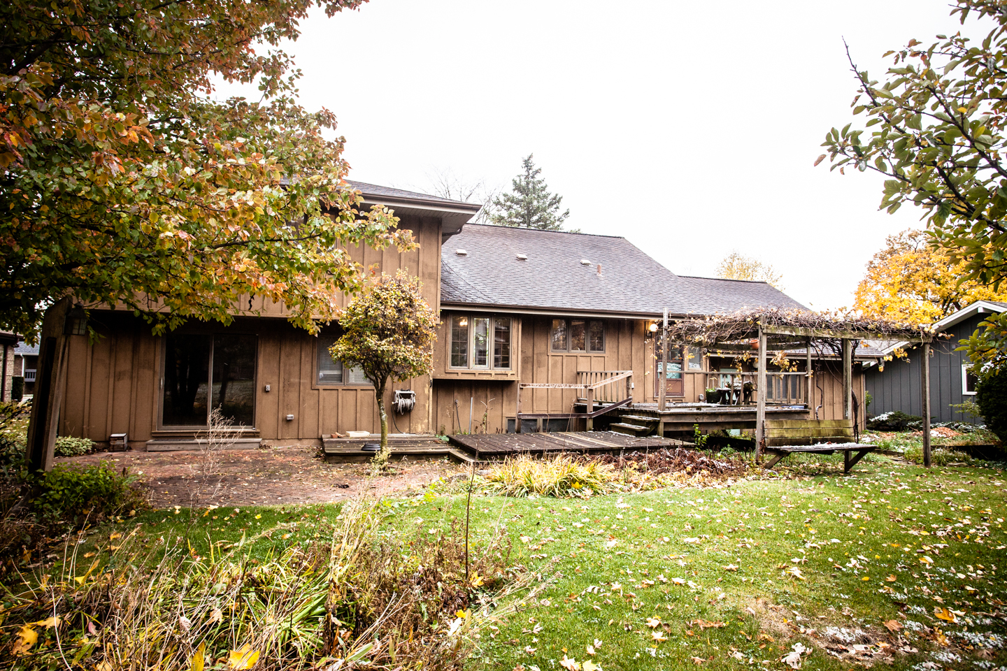 1610 Old Oak Place, Darien, IL 60561