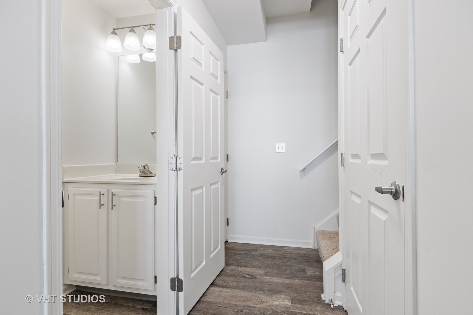 406 Mozart Court #406, Wheaton, IL 60189