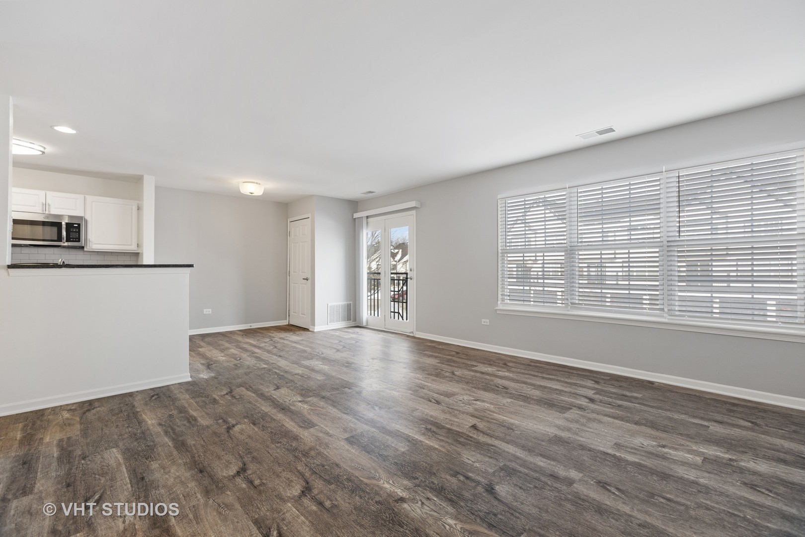 406 Mozart Court #406, Wheaton, IL 60189