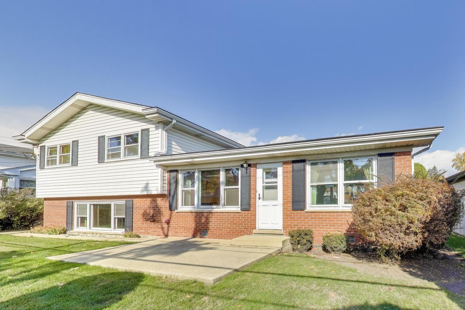 991 Wicke Avenue, Des Plaines, IL 60018