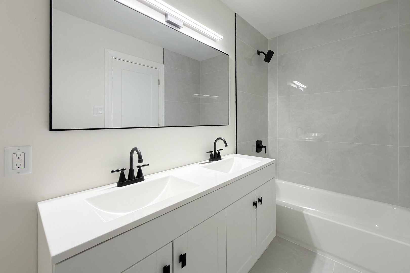 1703 N Burning Bush Lane, Mount Prospect, IL 60056