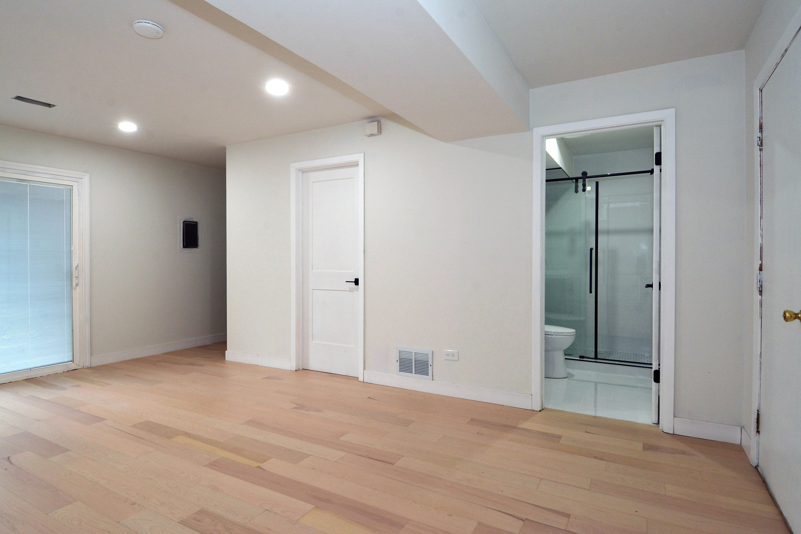 1703 N Burning Bush Lane, Mount Prospect, IL 60056