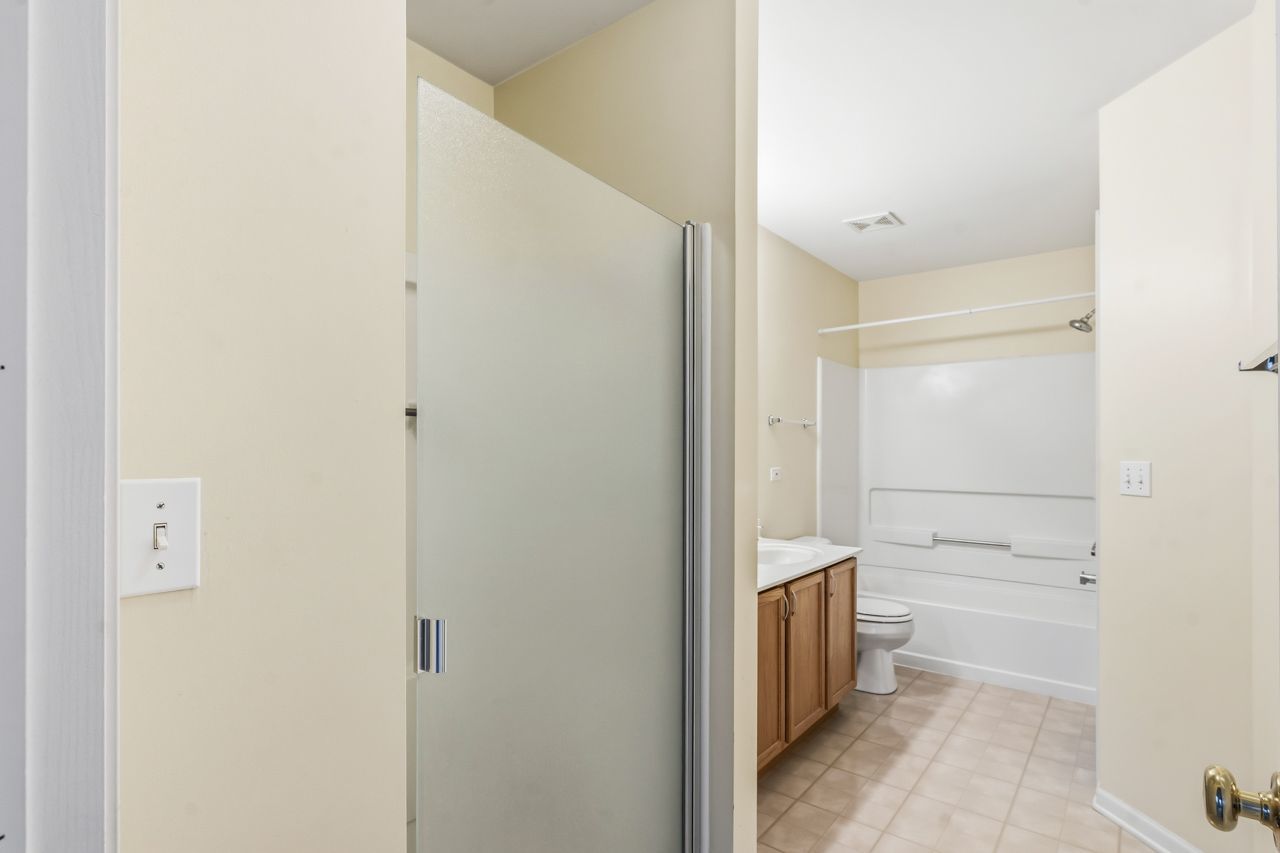 335 Holiday Lane, Hainesville, IL 60073