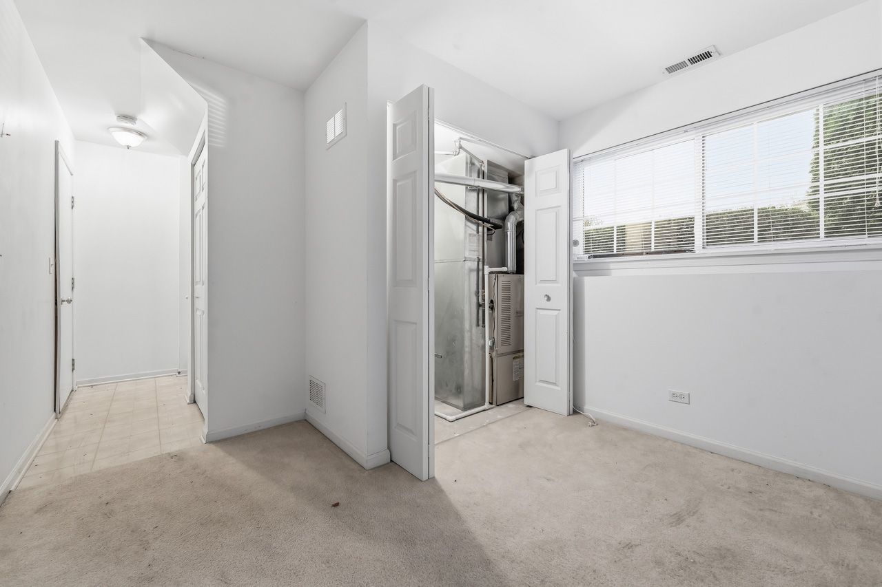 335 Holiday Lane, Hainesville, IL 60073