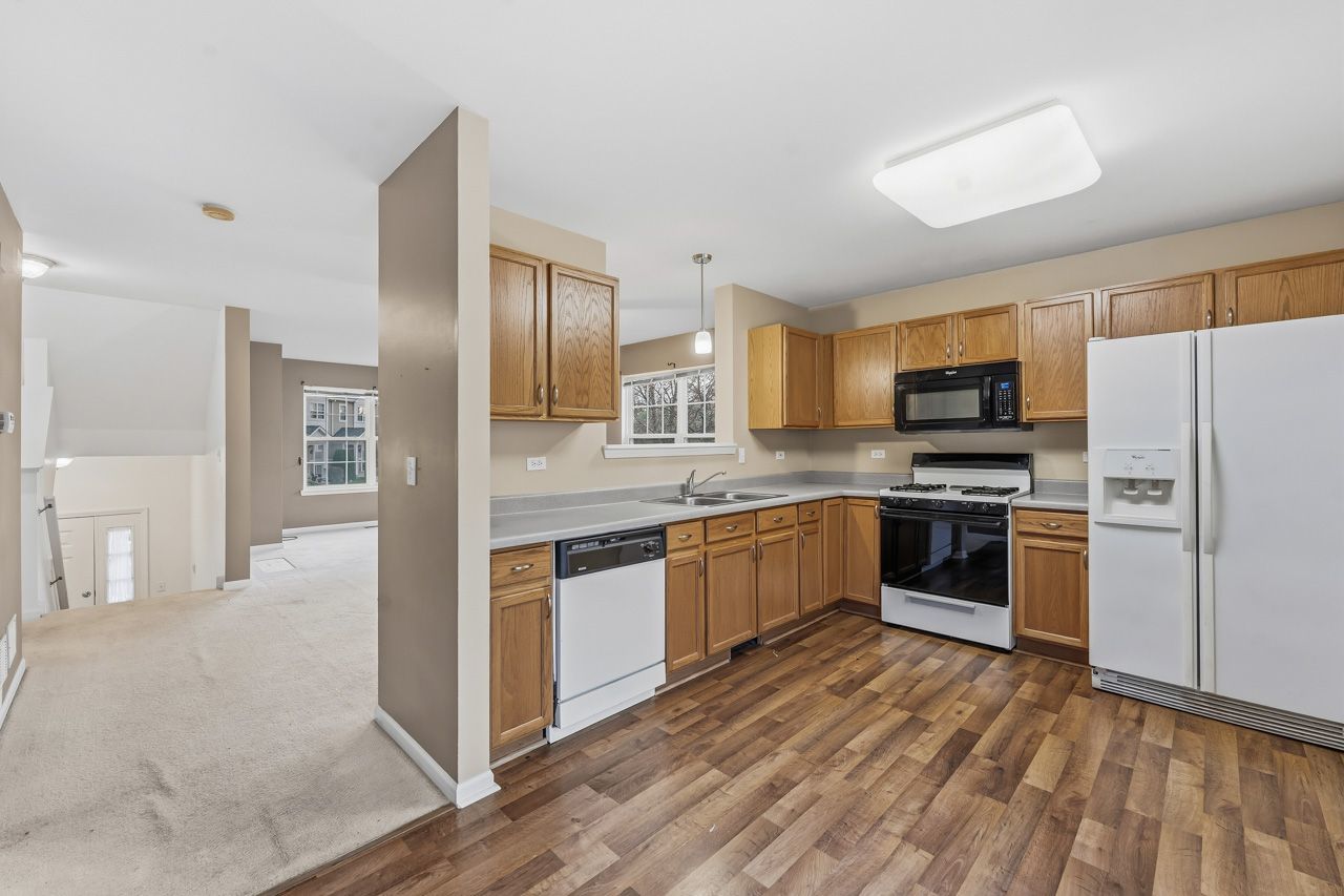 335 Holiday Lane, Hainesville, IL 60073