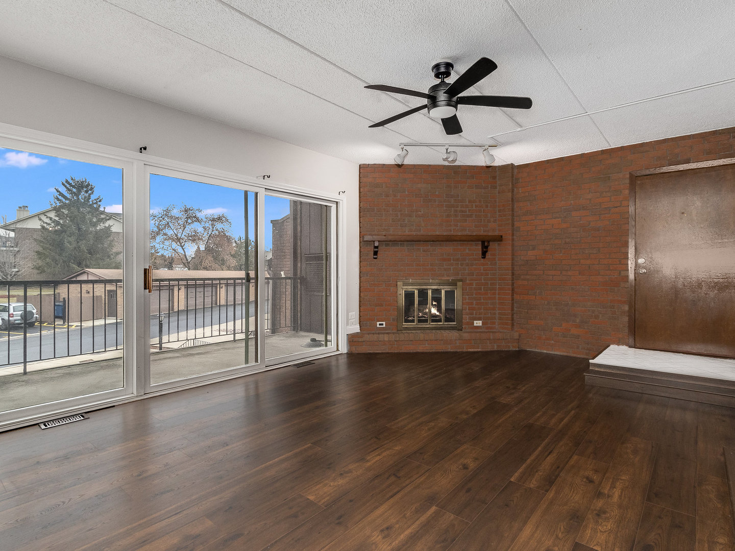 7 Cinnamon Creek Drive #2S, Palos Hills, IL 60465