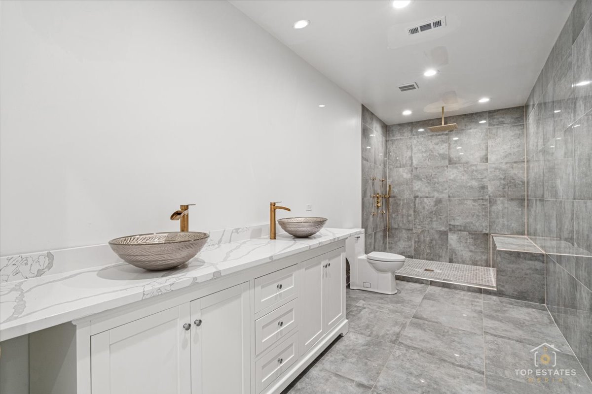 11150 Alexis Lane, Orland Park, IL 60467