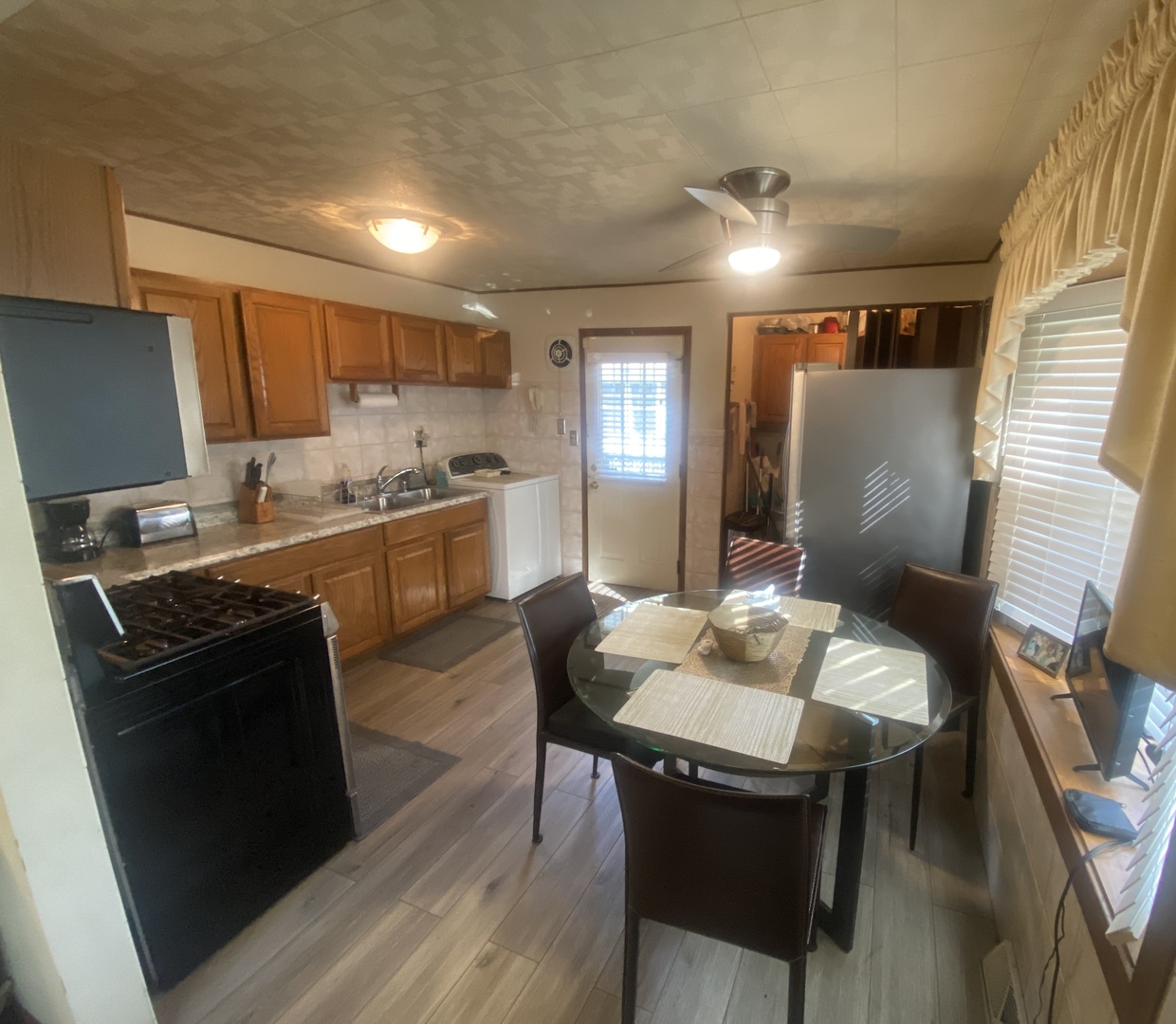 23 W 143 Street, Dixmoor, IL 60426