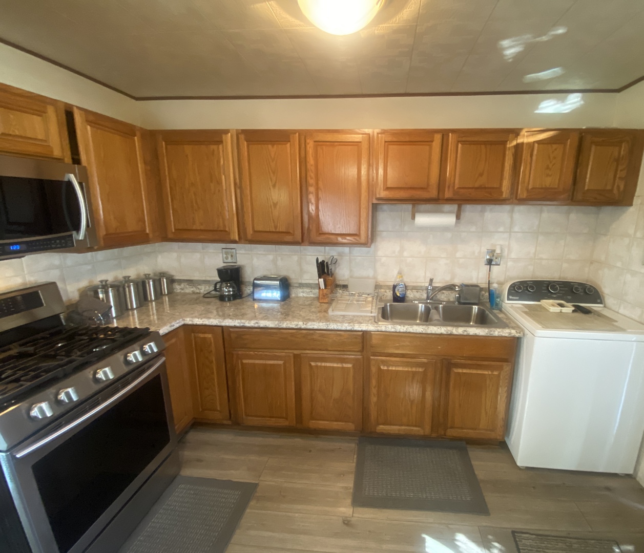 23 W 143 Street, Dixmoor, IL 60426