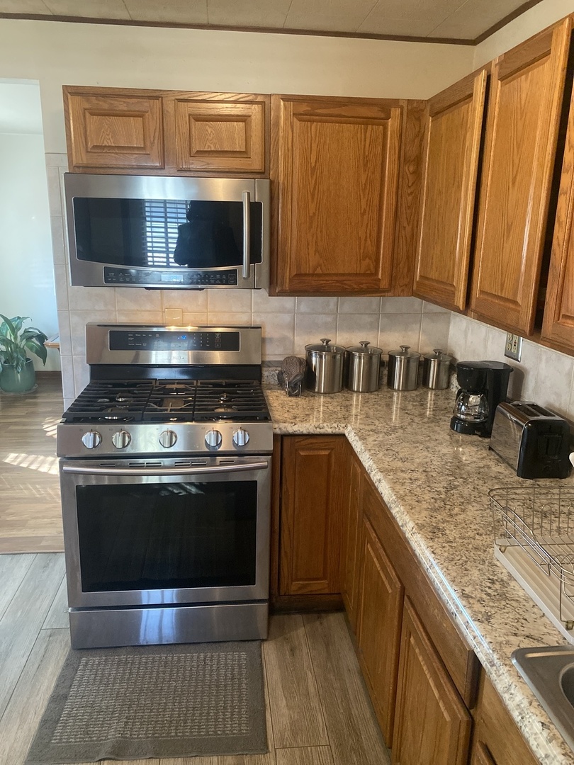 23 W 143 Street, Dixmoor, IL 60426