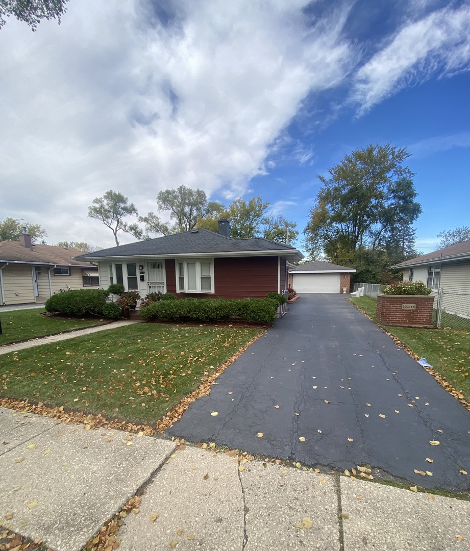 23 W 143 Street, Dixmoor, IL 60426
