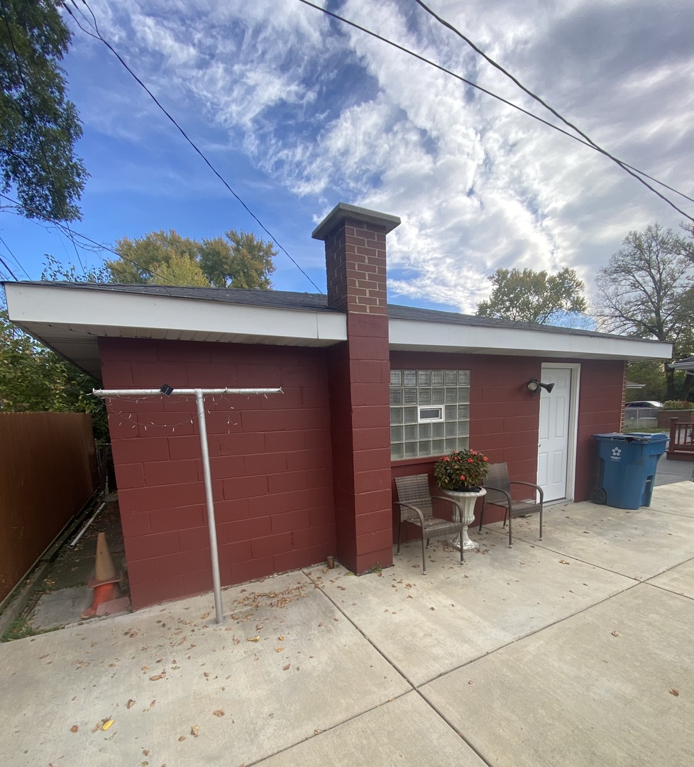 23 W 143 Street, Dixmoor, IL 60426