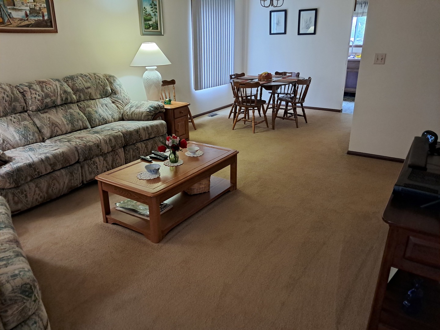 654 Tacoma Drive, Carol Stream, IL 60188