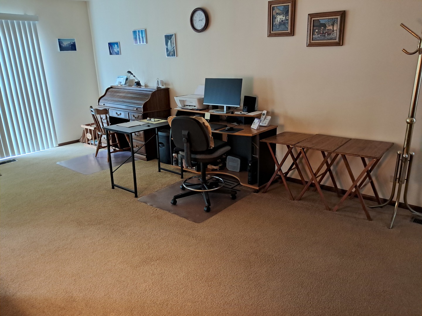 654 Tacoma Drive, Carol Stream, IL 60188