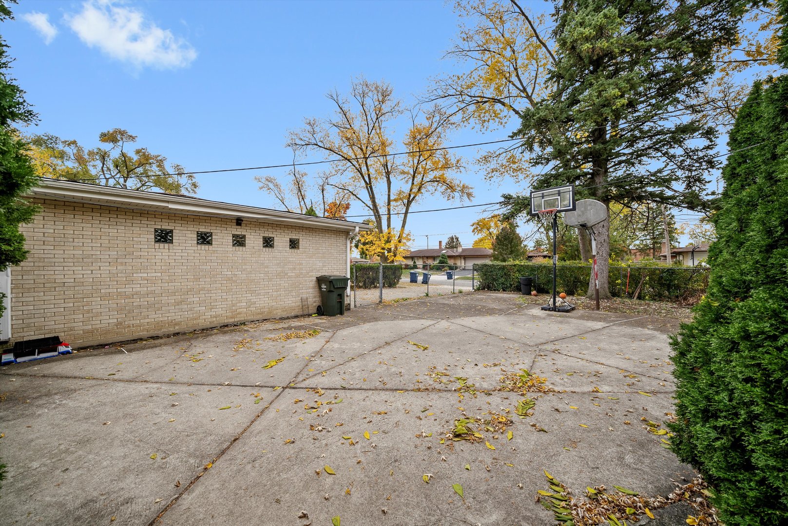 356 W Millers Road, Des Plaines, IL 60016