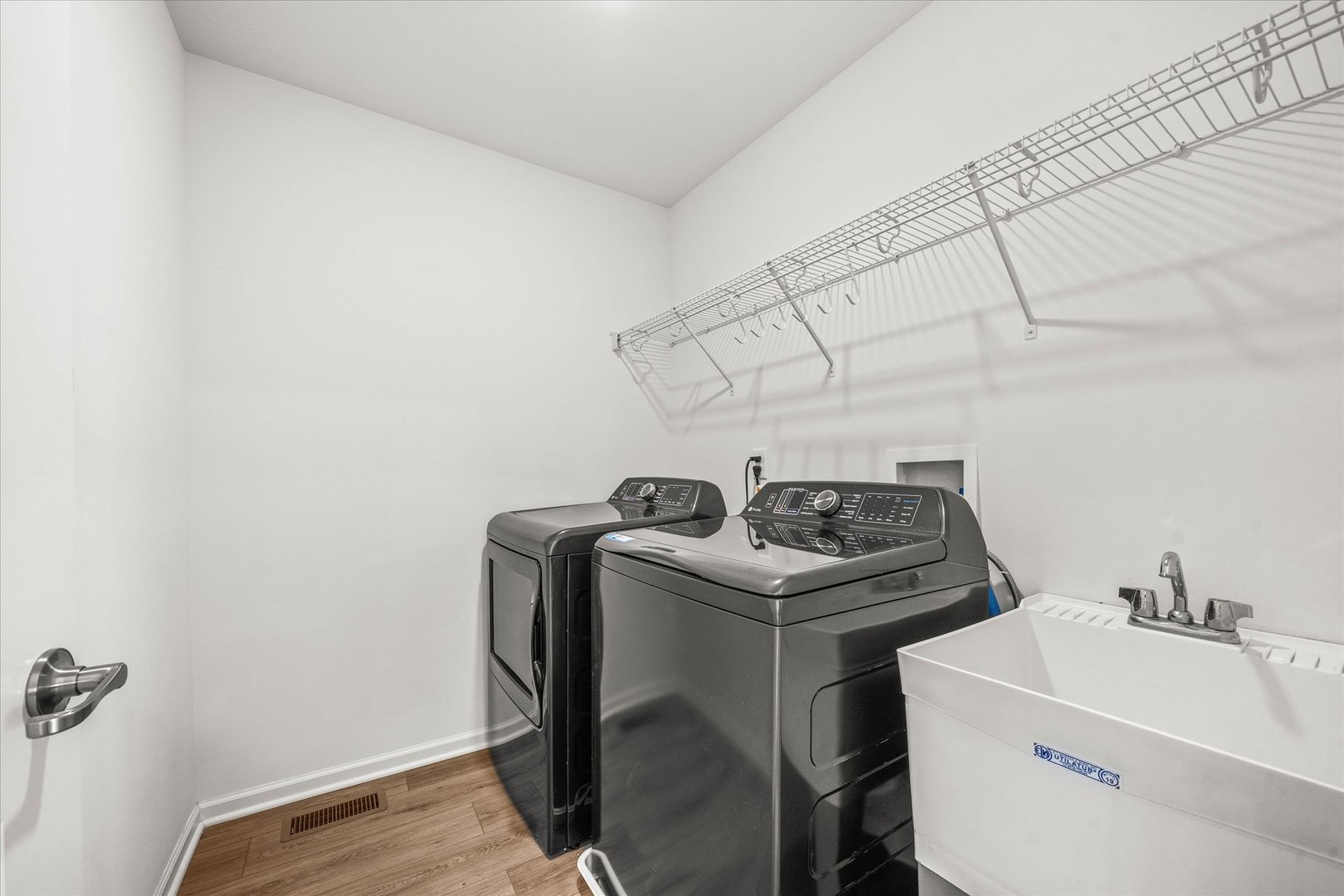 665 Braemore Lane, Yorkville, IL 60560