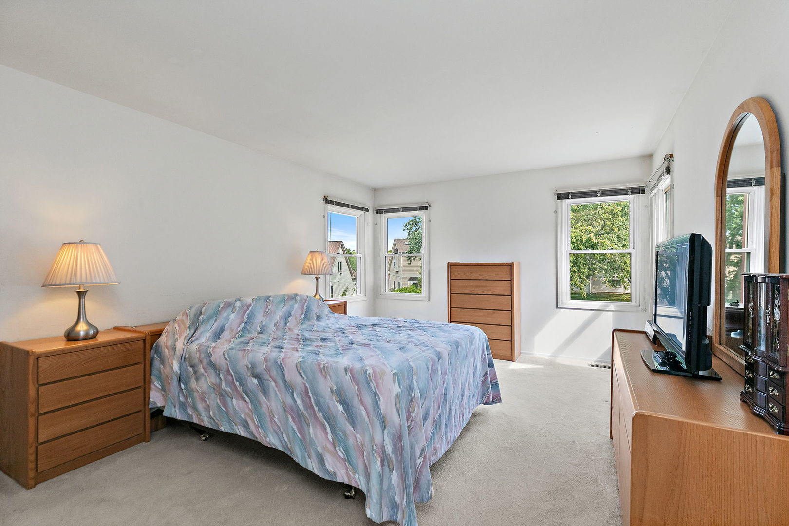 2404 Baldwin Court, Schaumburg, IL 60193