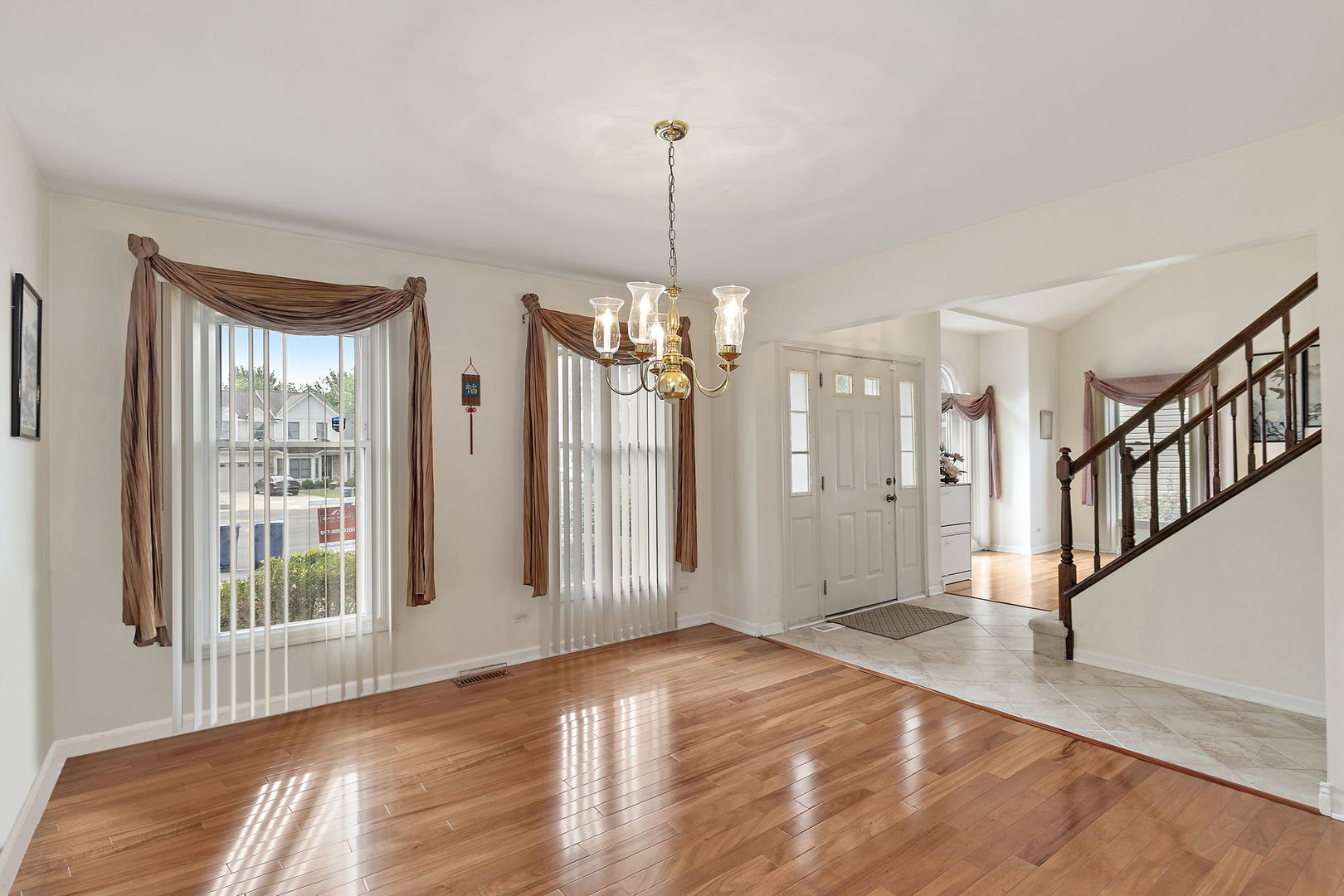 2404 Baldwin Court, Schaumburg, IL 60193