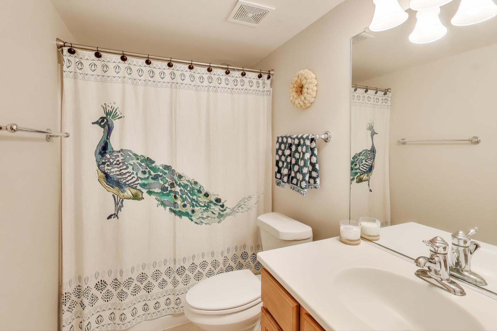 2200 Neubauer Circle, Lindenhurst, IL 60046